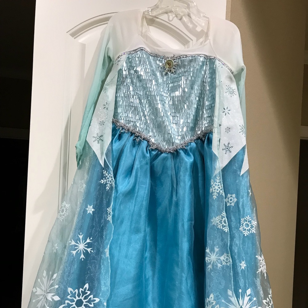 Disney Elsa dress size 5/6